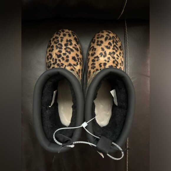 🎉🎉UGG Classic Short: Timeless Warmth for Every Step - Picture 6 of 15